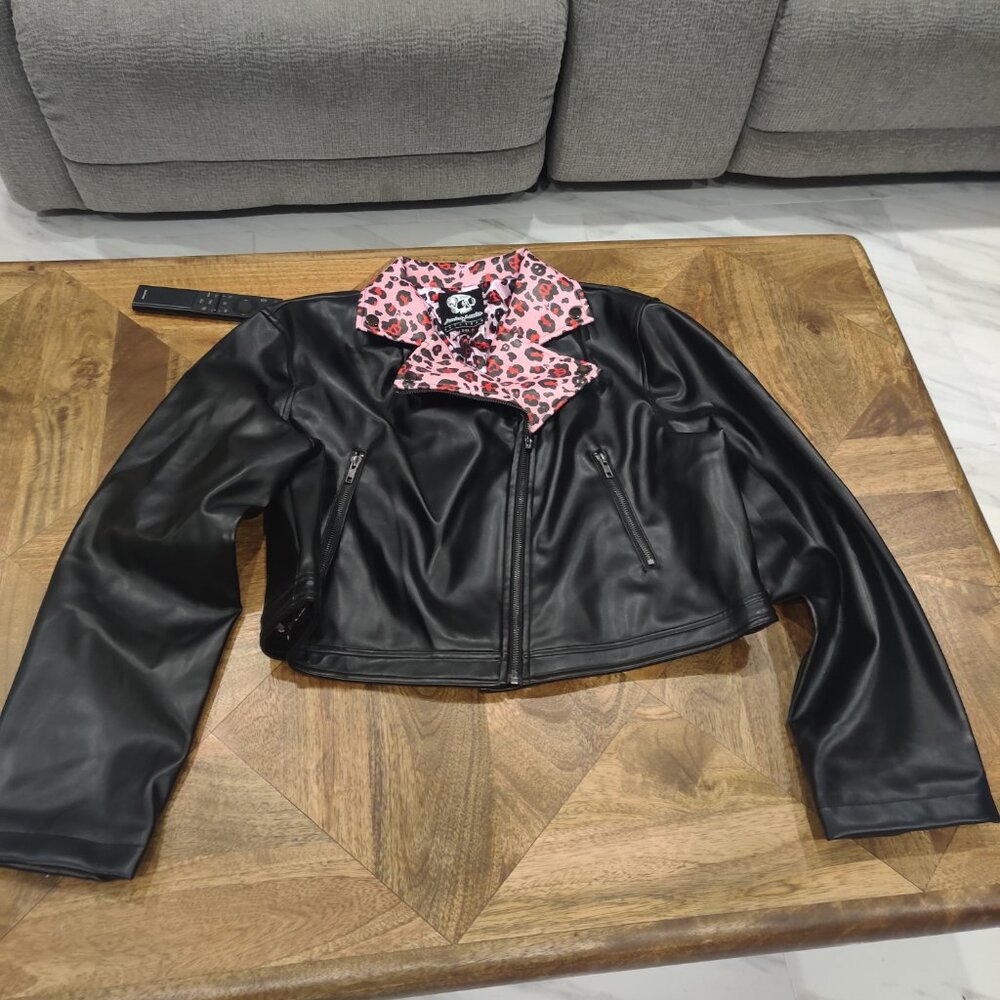 Unique Vintage Katakomb for  Jessica Louise collab  jacket size 3xl New